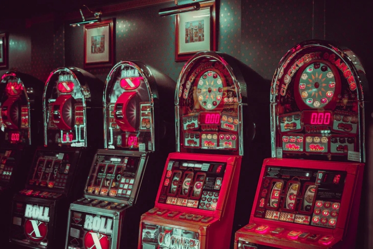 High 5 Games Releases Spectacular Retro Reels Slot With a Grid System